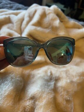 Guess Blue Cat-Eye Sunglasses with Mirrored Lenses